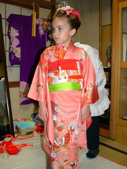 041211PascaleInKimono.jpg