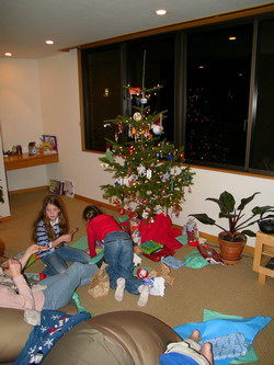 041222ChristmasTree.jpg